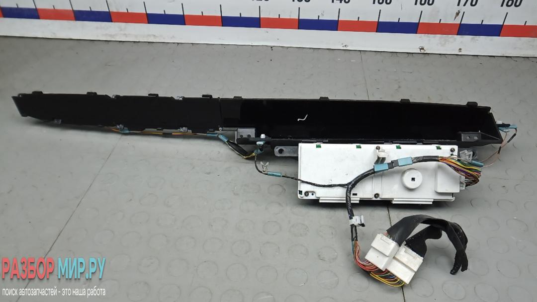 приборная панель Toyota Prius 2 поколение 2005, 1.5 л., бензин, АКПП, хетчбэк 5 дв., 8380047220 - фото №1