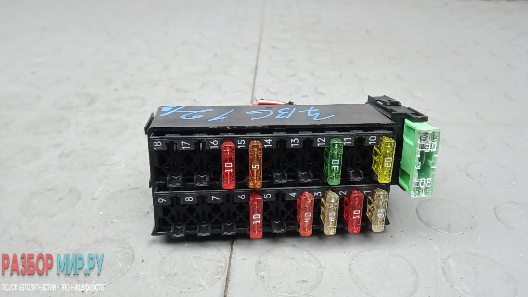 блок предохранителей Volkswagen Crafter 2 поколение 2016, 2.0 л., TDi, дизель, МКПП, микроавтобус, A6385450319 - фото №1