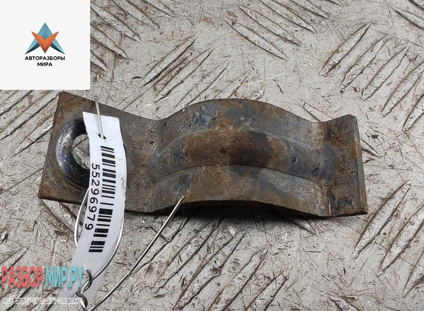 крепление стабилизатора / втулки стабилизатора Volkswagen Transporter T4 1999, 2.5 л., дизель, МКПП, синий, микроавтобус - фото №1