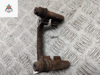 скоба суппорта Ford Focus 1 поколение [рестайлинг] 2004, 1.6 л., i, бензин, МКПП, серый, универсал