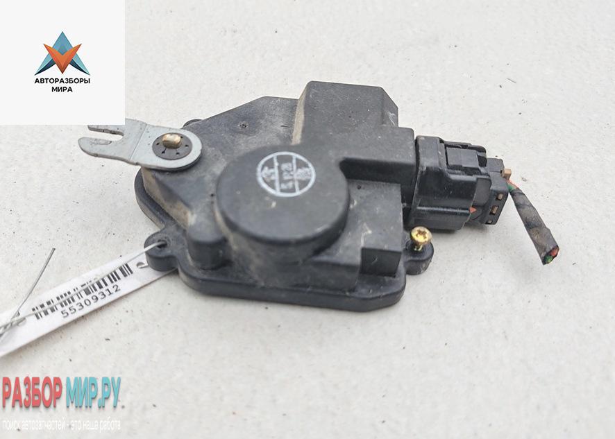 Активатор (привод) замка двери сдвижной Kia Carnival VQ 2005, 2.9 л., дизель, МКПП, чёрный, минивэн - фото №1