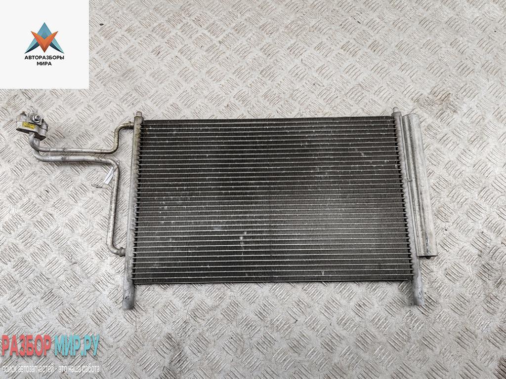 радиатор кондиционера Fiat Stilo 1 поколение 2002, 1.6 л., бензин, МКПП, синий, хетчбэк 5 дв. - фото №1