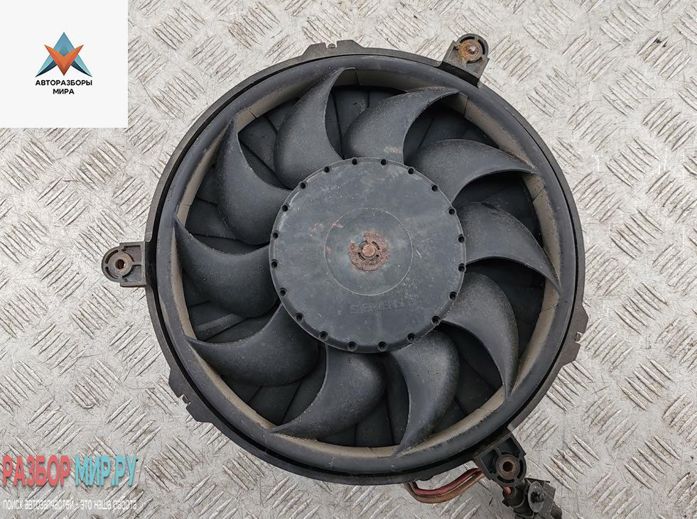 вентилятор радиатора Volkswagen Transporter T4 1993, 2.4 л., дизель, МКПП, красный, микроавтобус - фото №1