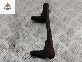 скоба суппорта Mitsubishi Grandis 1 поколение 2009, 2.4 л., бензин, АКПП, серый, минивэн