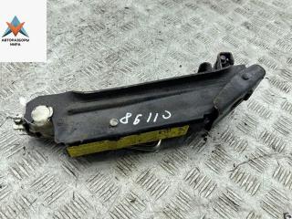 домкрат Volkswagen Golf 5 поколение 2004, 1.4 л., бензин, МКПП, чёрный, хетчбэк 5 дв.