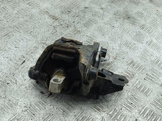 подушка крепления КПП Skoda Fabia mk1 (6Y) 2007, 1.4 л., бензин, МКПП, чёрный, универсал