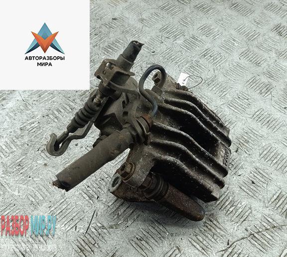 суппорт задний правый Volkswagen Golf 5 поколение 2004, 1.4 л., бензин, МКПП, чёрный, хетчбэк 5 дв. - фото №1