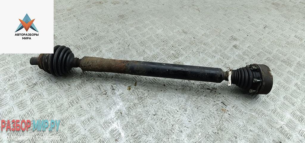 полуось передняя правая (приводной вал, ШРУС) Volkswagen Golf 5 поколение 2005, 2.0 л., бензин, МКПП, чёрный, хетчбэк 3 дв. - фото №1