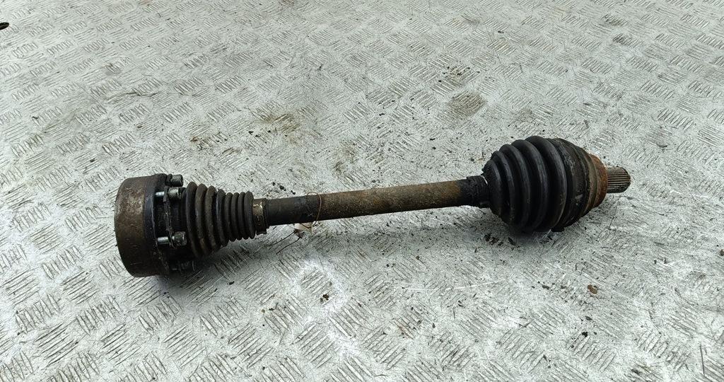 полуось передняя левая (приводной вал, ШРУС) Volkswagen Golf-5 2005, 2.0 л., бензин, МКПП, чёрный, хетчбэк 3 дв.