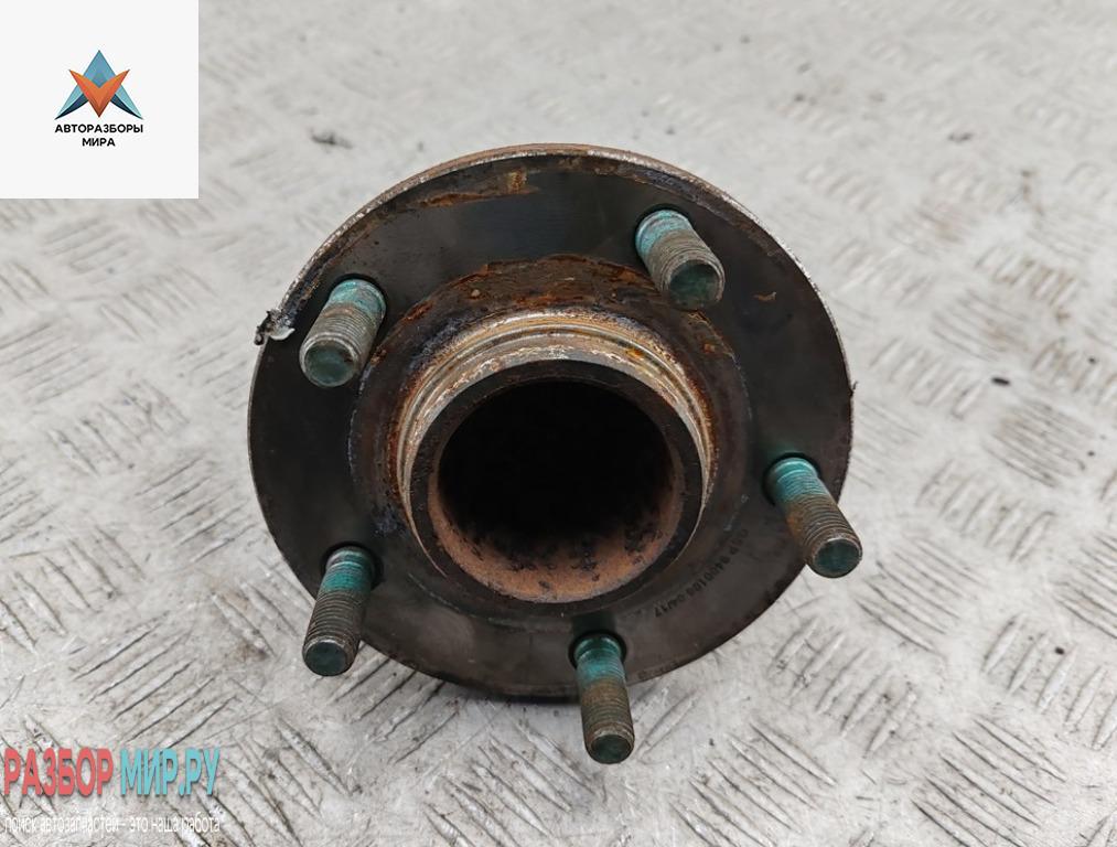 ступица задняя левая Mazda 5 CR 2006, 2.0 л., дизель, МКПП, серый, минивэн - фото №1