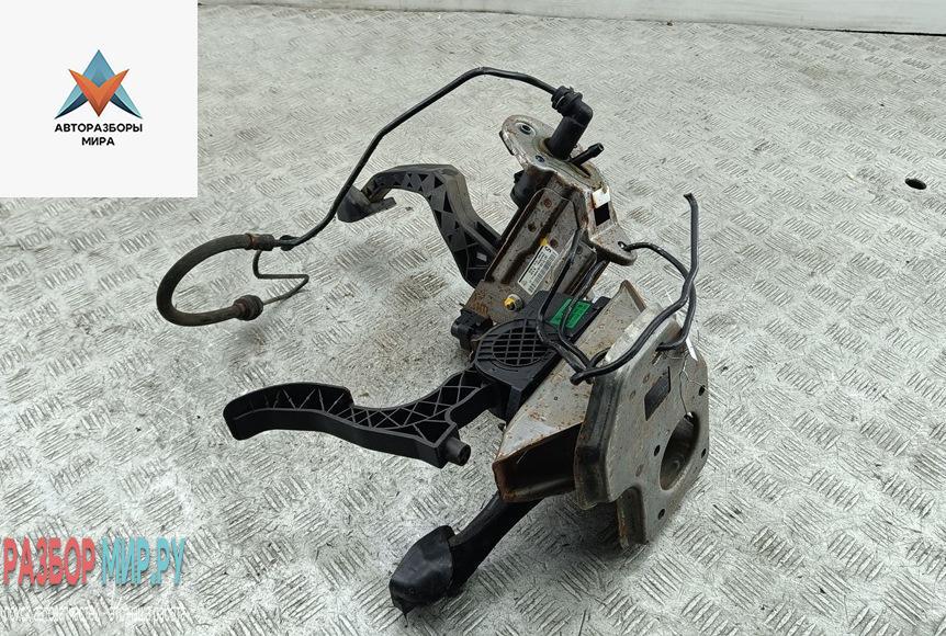 узел педальный (блок педалей) Skoda Fabia 2 поколение (5J) 2009, 1.2 л., бензин, МКПП, серый, хетчбэк 5 дв. - фото №1