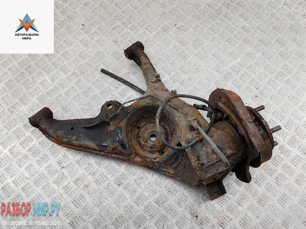 рычаг задний Mitsubishi Space Wagon 3 поколение (Typ N50) 2001, 2.4 л., бензин, МКПП, серый, минивэн - фото №1