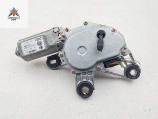 Двигатель стеклоочистителя заднего (моторчик дворников) Volkswagen Golf 4 поколение 2001, 1.4 л., бензин, МКПП, синий, хетчбэк 3 дв., 1J6955711C