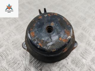 подушка крепления двигателя Volkswagen Golf 3 поколение 1995, 1.4 л., бензин, МКПП, красный, хетчбэк 3 дв.