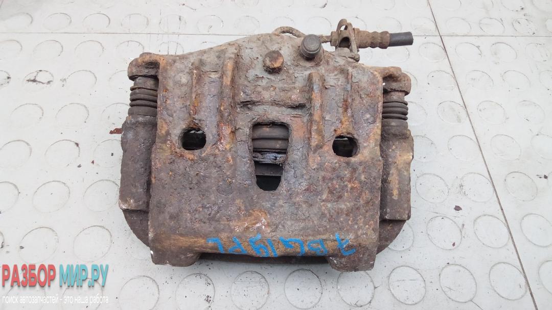 суппорт передний левый Volkswagen Transporter T4 1997, 2.4 л., дизель, МКПП, микроавтобус - фото №1