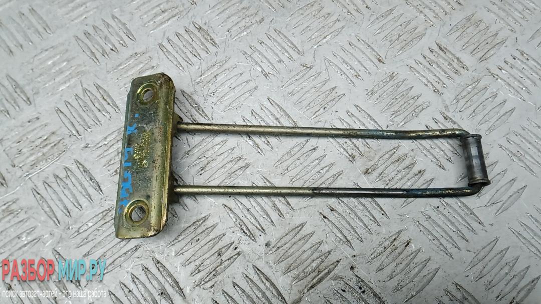 Ограничитель двери распашной правой Volkswagen Transporter T4 1997, 2.4 л., дизель, МКПП, микроавтобус - фото №1