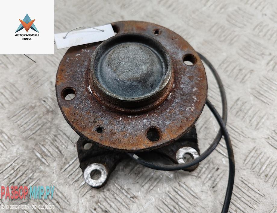 ступица задняя левая Peugeot 307 1 поколение 2001, 1.6 л., бензин, МКПП, синий, хетчбэк 5 дв. - фото №1