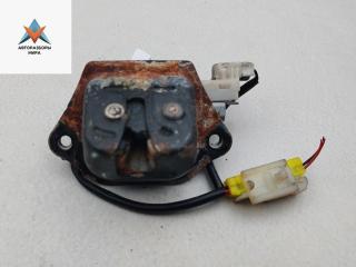 замок багажника Nissan Primera P11 2000, универсал