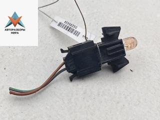 подсветка номера Volkswagen Transporter T4 1991, 1.9 л., дизель, МКПП, белый, микроавтобус