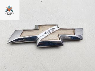 эмблема Chevrolet Spark M300 2010, 1.2 л., бензин, МКПП, красный, хетчбэк 5 дв.