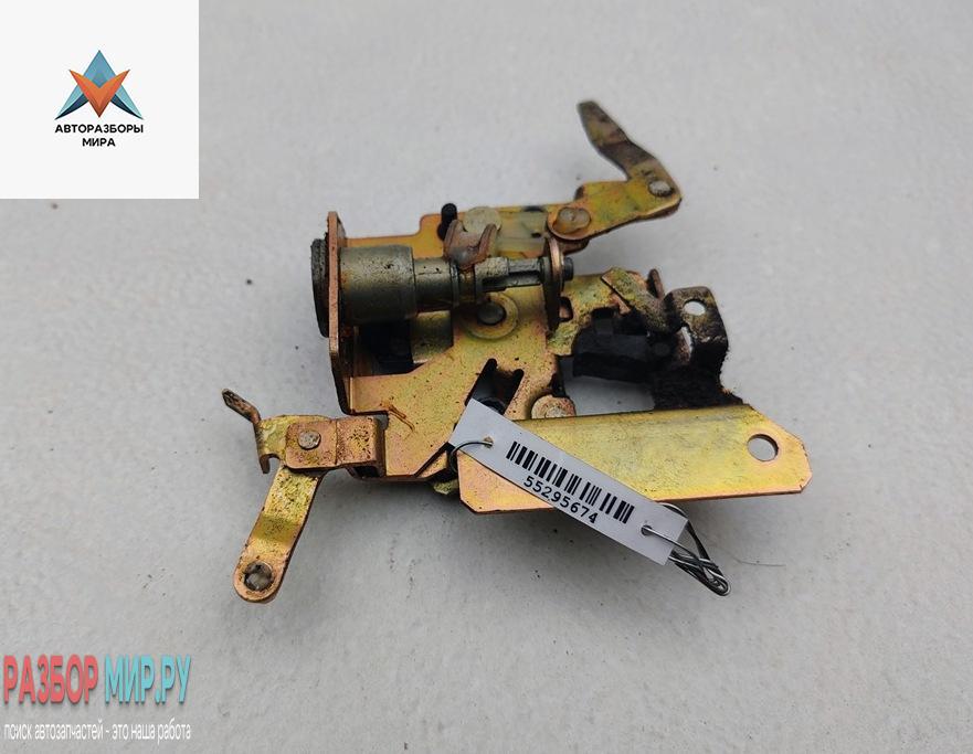 замок двери сдвижной Volkswagen Transporter T4 1993, 2.4 л., дизель, МКПП, красный, микроавтобус, 721843654A - фото №1