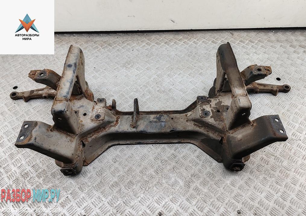 подрамник передний Volkswagen Transporter T4 1995, 2.4 л., дизель, МКПП, серый, микроавтобус - фото №1