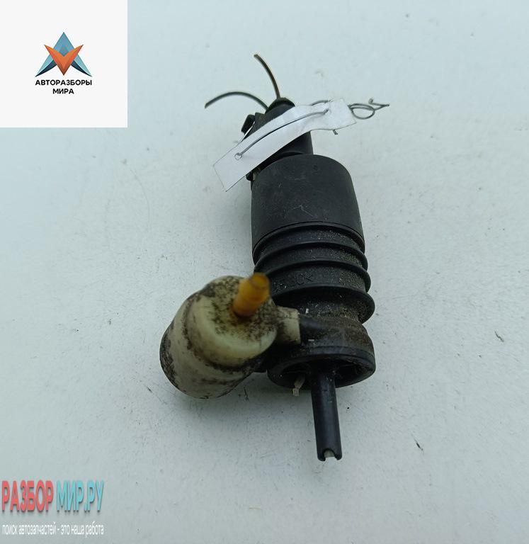 насос (моторчик) омывателя стекла Volkswagen Passat B5 1997, красный, универсал - фото №1