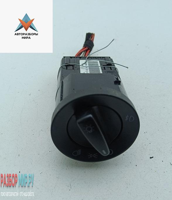 переключатель света Skoda Fabia 2 поколение (5J) 2009, 1.2 л., бензин, МКПП, серый, хетчбэк 5 дв., 3B0941531B - фото №1