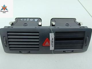 дефлектор обдува салона Skoda Fabia 1 поколение (6Y) [рестайлинг] 2007, 1.4 л., бензин, МКПП, чёрный, универсал, 6Y0820951