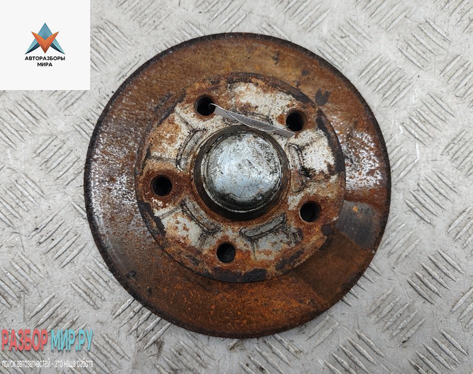 ступица задняя правая Volkswagen Passat B4 1996, 1.9 л., дизель, МКПП, зелёный, универсал - фото №1