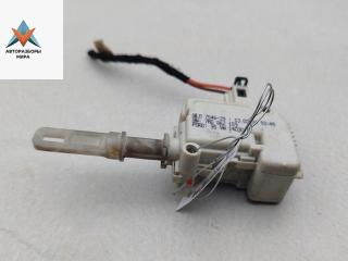 активатор замка багажника Volkswagen Sharan 1 поколение [2-й рестайлинг] 2004, 2.0 л., бензин, МКПП, чёрный, минивэн, 7M086159