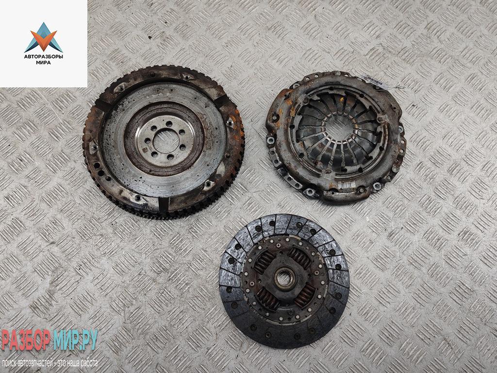 маховик Renault Scenic 2 поколение 2004, 1.5 л., дизель, МКПП, красный, минивэн, 8200527569GB, 301016758R - фото №1