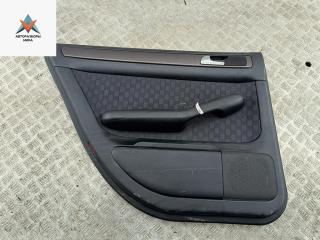 обшивка двери задняя левая Audi A6 4B/C5 1998, 2.5 л., дизель, МКПП, красный, универсал, 4B0867305