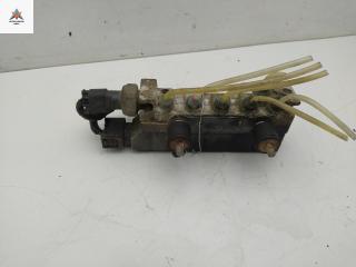 блок клапанов пневмоподвески Mercedes-Benz S-Класс W220 2001, 4.0 л., дизель, АКПП, серый, седан, 2203200258