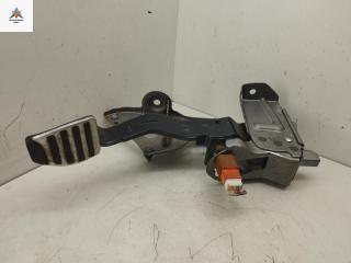 педаль тормоза Nissan Qashqai 1 поколение [рестайлинг] 2013, 1.5 л., дизель, МКПП, красный, внедорожник 5 дв., E001046X11