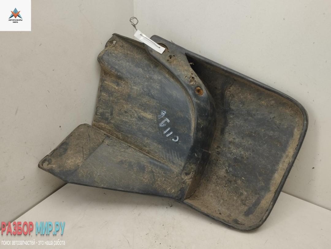 брызговик Honda CR-V 2 поколение 2001, 2.0 л., бензин, МКПП, чёрный, внедорожник 5 дв. - фото №1