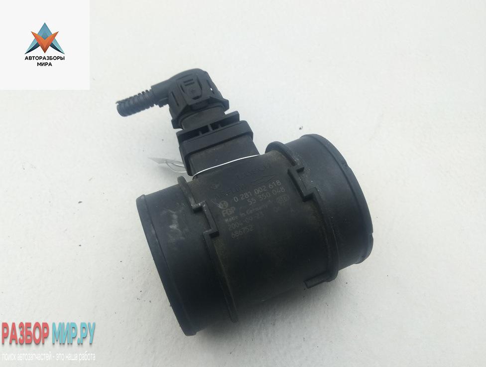 Расходомер (измеритель потока воздуха) Opel Vectra C 2004, 1.9 л., дизель, АКПП, серый, седан, 55350048 - фото №1