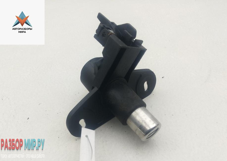 кнопка открытия багажника Opel Astra G 2002, 1.6 л., бензин, МКПП, серый, универсал - фото №1