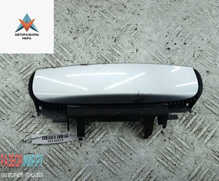 ручка наружная передняя правая Audi A4 B7 2005, 3.2 л., бензин, АКПП, синий, универсал, 8E0839207 - фото №1