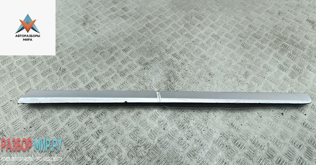 молдинг двери передней правой Audi A4 B7 2005, 3.2 л., бензин, АКПП, синий, универсал, 8E0853960E - фото №1