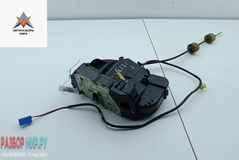 замок двери задней правой Mercedes-Benz C-Класс W203/S203/CL203 2003, 1.8 л., бензин, МКПП, красный, седан, 2037300235 - фото №1