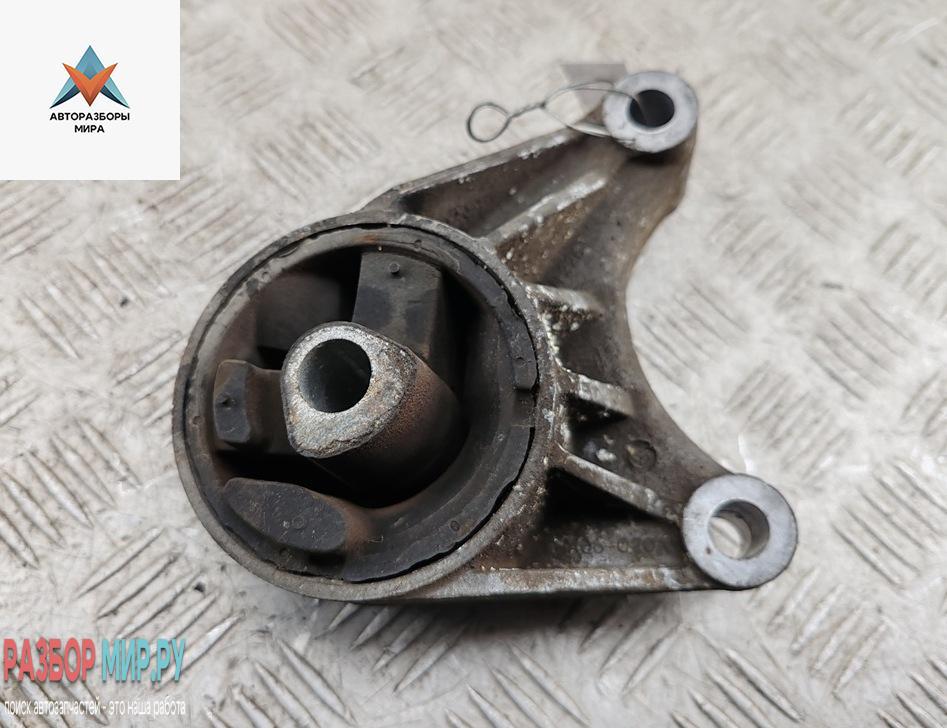 подушка крепления КПП Opel Zafira 2 поколение (B) 2007, 1.9 л., дизель, МКПП, чёрный, минивэн - фото №1