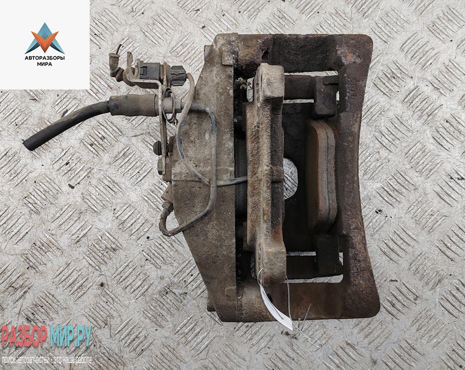 суппорт передний правый Audi A4 B7 2005, 3.2 л., бензин, АКПП, синий, универсал - фото №1