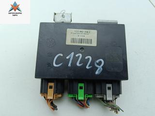 блок комфорта Volkswagen Golf 4 поколение 1998, 1.4 л., бензин, МКПП, серый, хетчбэк 5 дв., 1C0962258E