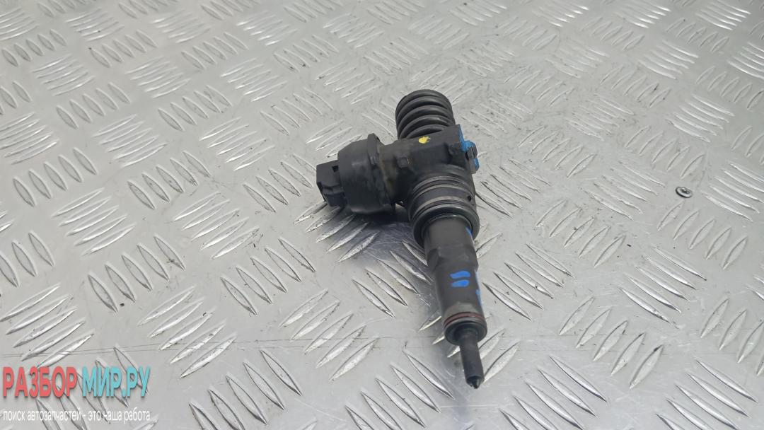 форсунка Volkswagen Touareg 1 поколение 2004, 2.5 л., дизель, АКПП, внедорожник 5 дв., 07Z130073F, 0414720210 - фото №1