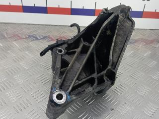 Кронштейн двигателя дизельный Volkswagen Touareg 1 поколение 2004, 2.5 л., дизель, АКПП, внедорожник 5 дв.