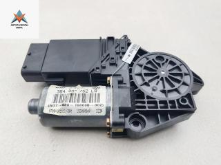 моторчик стеклоподъемника передний правый Volkswagen Passat B5 [рестайлинг] 2003, 1.6 л., бензин, МКПП, серый, универсал, 105415301