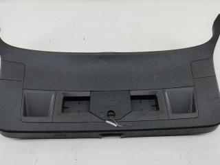 обшивка крышки багажника Volkswagen Passat B7 2013, 2.0 л., дизель, МКПП, чёрный, универсал, 3AF867605A