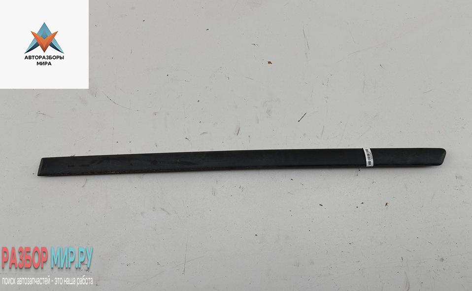 молдинг двери задней левой Volkswagen Golf 4 поколение 2000, 2.0 л., бензин, АКПП, серый, универсал, 1J4853753 - фото №1
