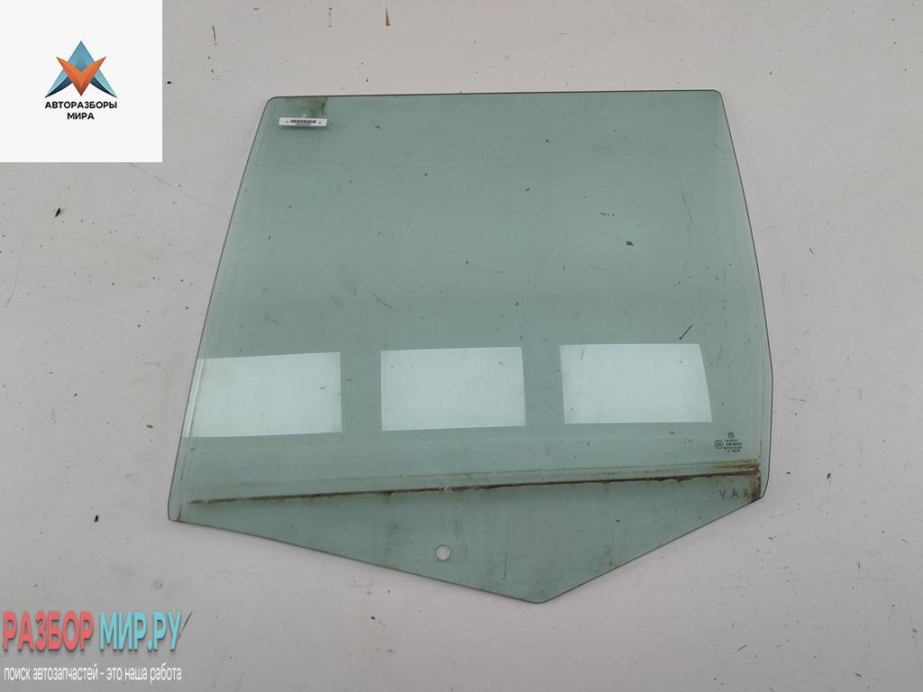 стекло двери задней левой Volkswagen Golf 4 поколение 2000, 2.0 л., бензин, АКПП, серый, универсал - фото №1